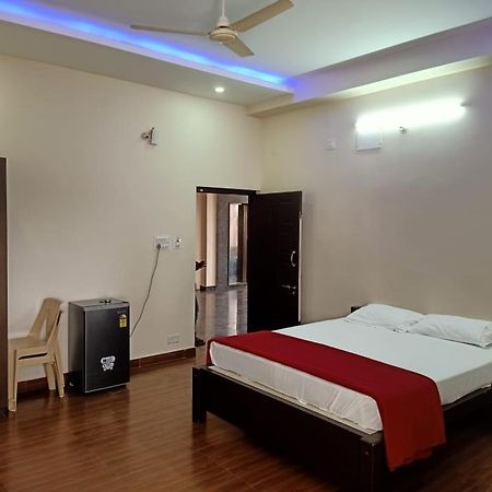 Ss Lodge Devanahalli Eksteriør bilde